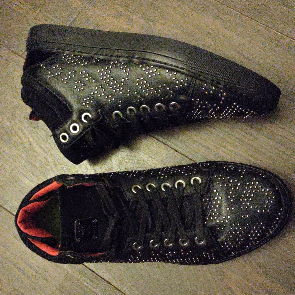 MCM Black Leather Silver Studded Low Top Sneakers